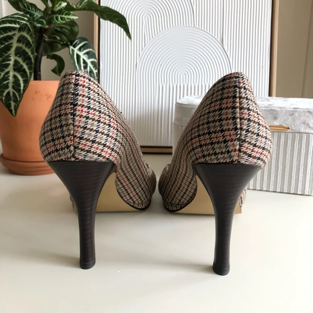 AK Anne Klein Plaid Houndstooth Heel Pump Brown Tan Gold Brass hardware size 6.5 - Picture 12 of 16